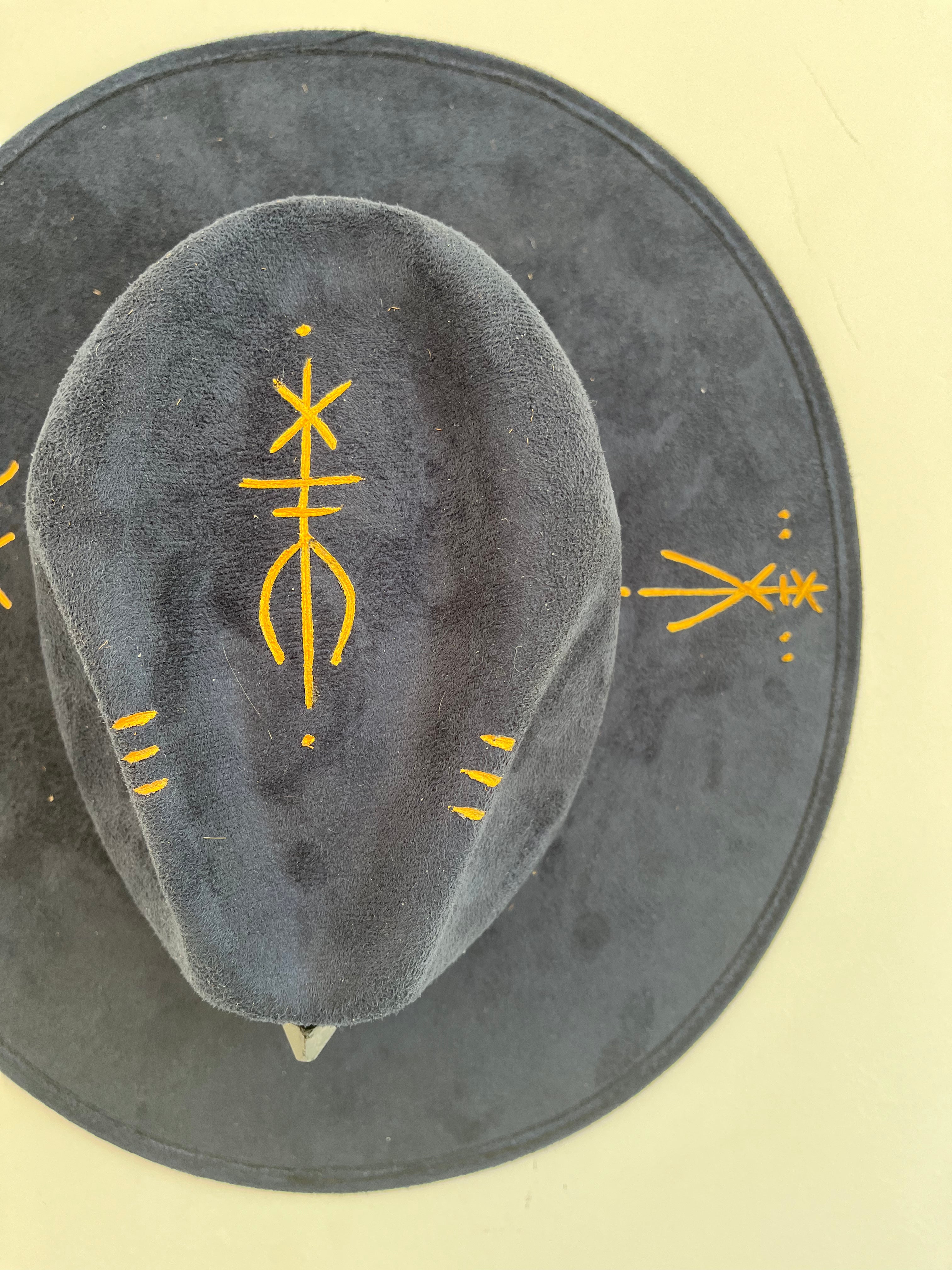 Chapeau Boho Ibiza Bleu Marine & Quartz Fumé