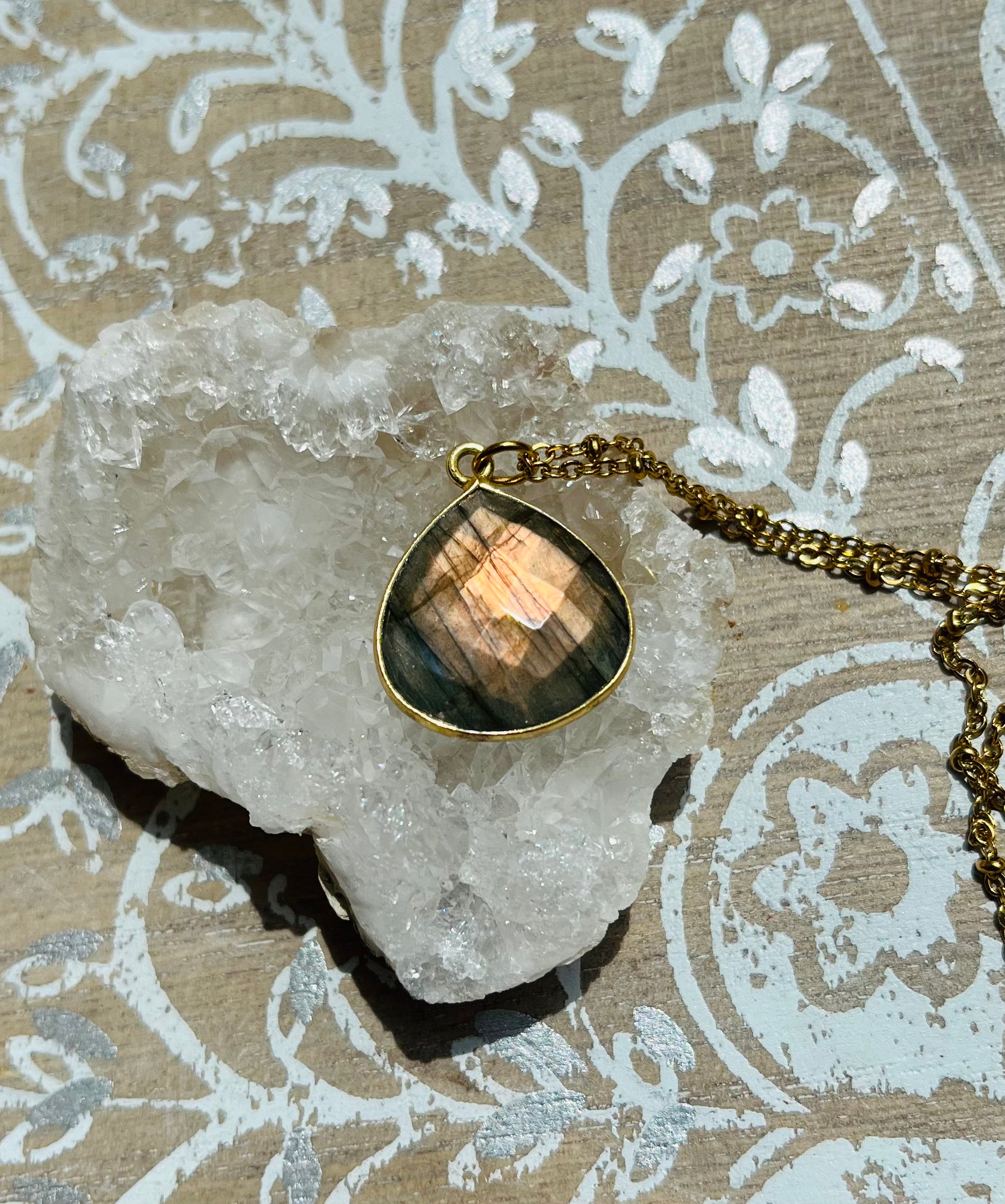 Collier goutte Labradorite
