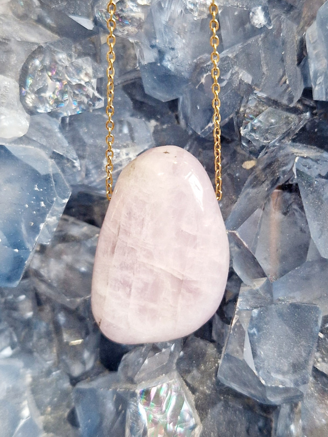 Pierre percée Kunzite