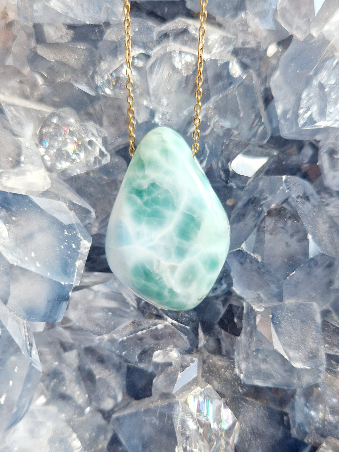 Pierre percée Larimar