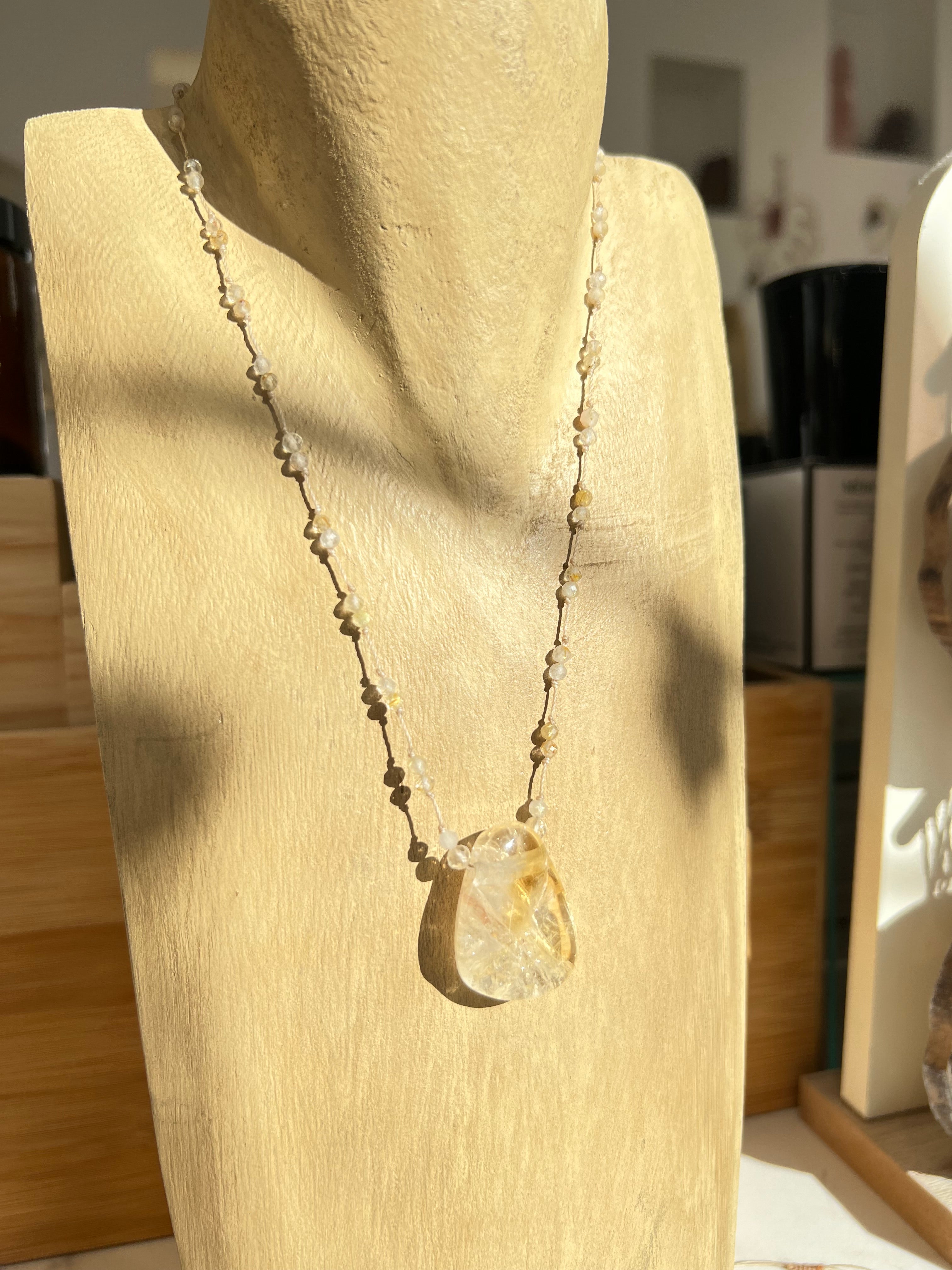 collier pendentif citrine