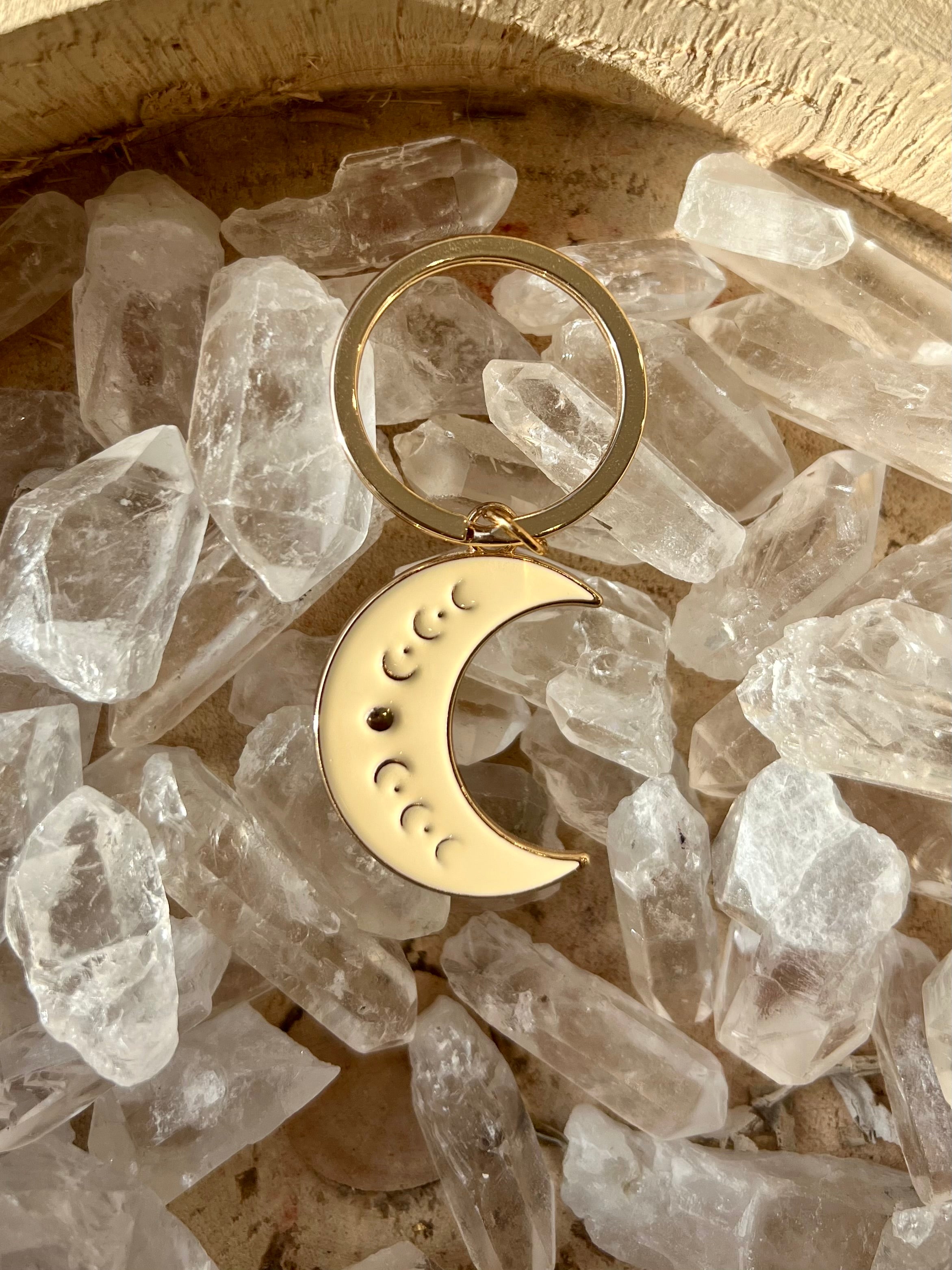 porte cles avec phases lunaires en forme de croissant de lune