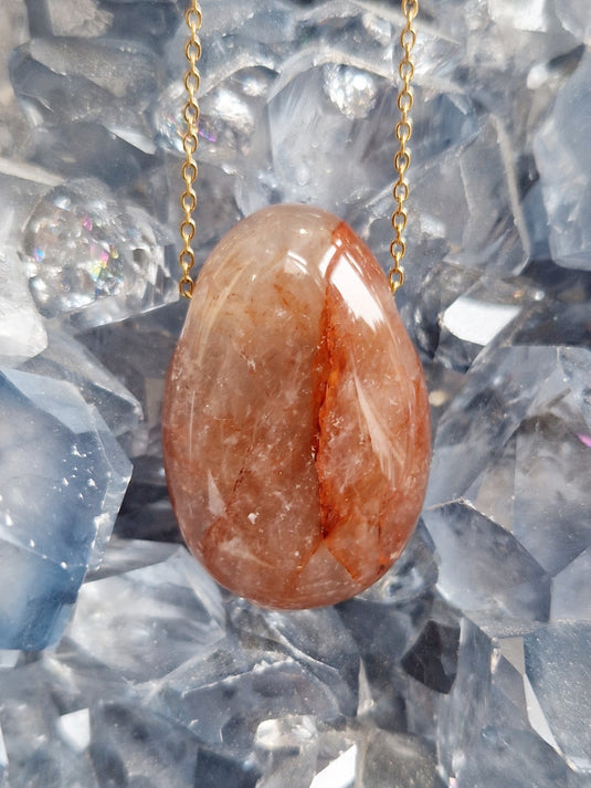 Pierre percée Quartz Hématoïde – Pierres energies